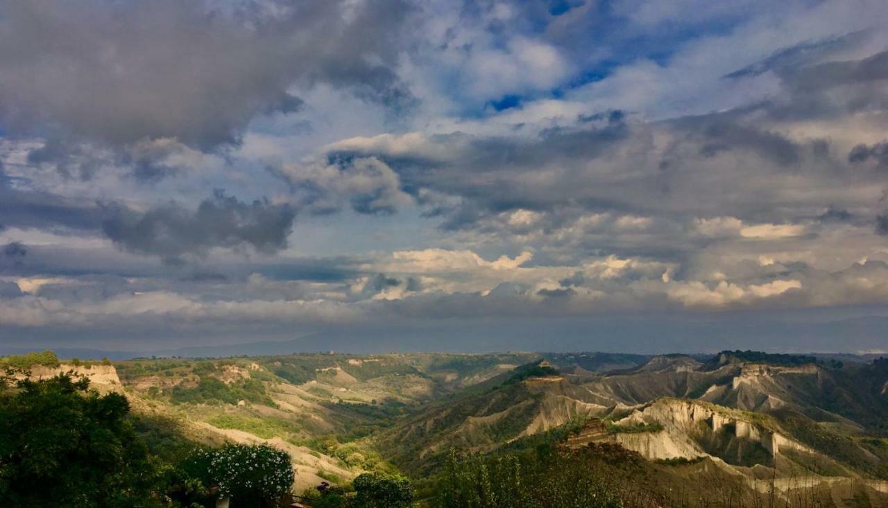 La Dimora Di Civita Bagnoregio Exteriör bild